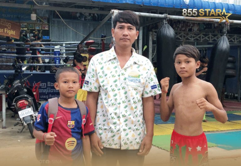 នៅ​ក្មេង​សោះ​ រិទ្ធី​ គីងកុង​ អាច​រក​ចំណូល​​ជួយ​ឪពុក​-ម្ដាយ​ បង់ធនាគារ