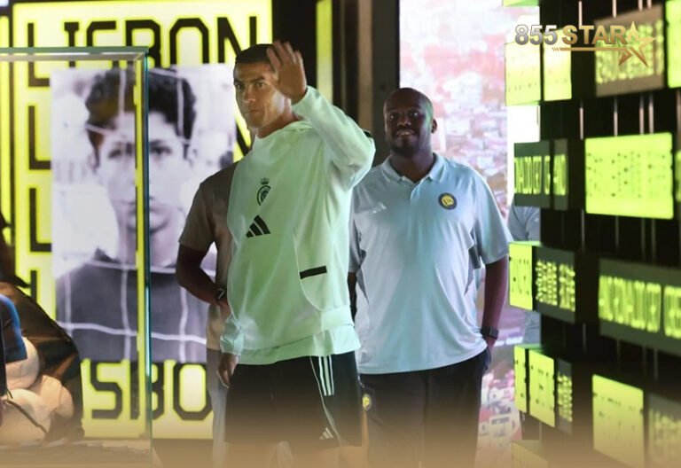 Ronaldo ធ្វើឱ្យអ្នកគាំទ្រហុងកុងភ្ញាក់ផ្អើល នៅសារមន្ទីរ CR7 Life