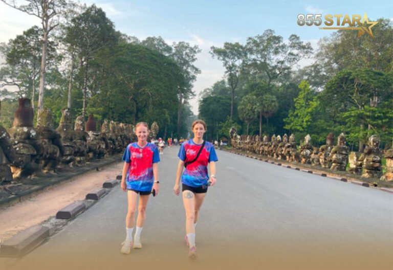 នារី​អាហ្វ្រិក​ខាង​ត្បូង Kim Roberts មាន​មោទនភាពចំពោះ​កម្ពុជា​ ចេះ​រួប​រួមជួយ​គ្នា
