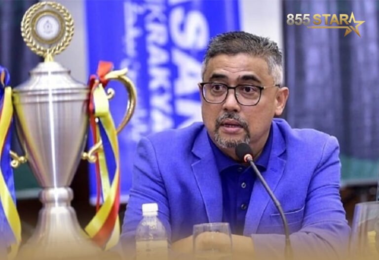 ម៉ាឡេស៊ី ​បញ្ឈរជើងមន្ត្រី​កំពូល ​ចំពេល​ FIFA ដាក់ទណ្ឌកម្ម​ជុំវិញ​​ការបន្លំឯកសាកីឡាករ​បរទេស