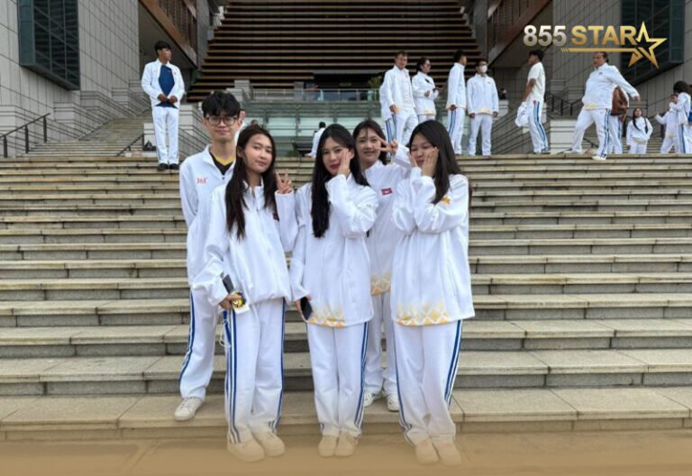 ក្រុម Esports កម្ពុជាបុរស និង​នារី ទៅ​​ប្រកួត​ជើង​ឯក​ពិភព​លោក​នៅ​ម៉ាឡេស៊ី​ដើម​ខែ​ធ្នូ