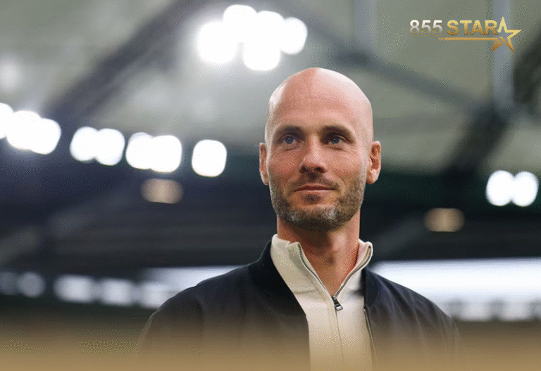 Wolfsburg បណ្តេញគ្រូបង្វឹក Simonis ចេញបន្ទាប់ពីដឹកនាំការប្រកួតក្នុងលីគចំនួន10ដង