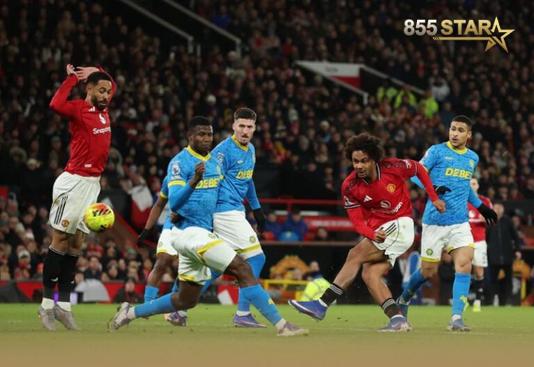 Wolves បញ្ចប់កំណត់ត្រាចាញ់ ១១ប្រកួតក្នុងលីគ តាមរយៈវាយបកតាមស្មើម្ចាស់ផ្ទះ Man Utd