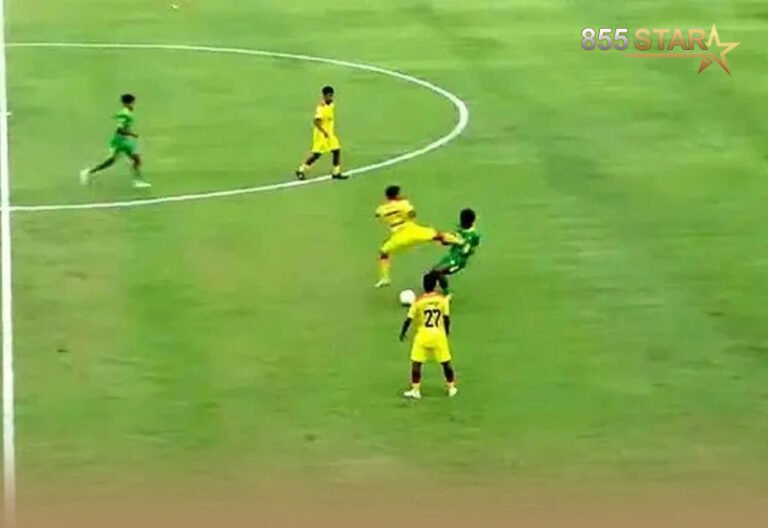 កីឡាករឥណ្ឌូណេស៊ី Gimnastiar រងបម្រាមពីបាល់ទាត់មួយជីវិត ​ក្រោយហក់ធាក់គូប្រកួតរហូតចូលពេទ្យ